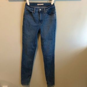 Levi’s 721 High Rise Skinny Women’s Jeans - Lapis Air/Light Wash